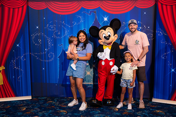 Mickey_2046
