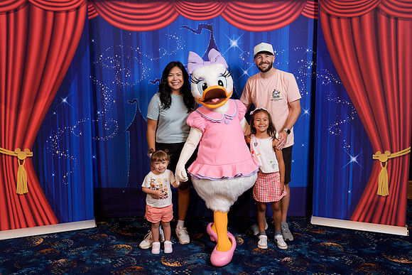 Daisy_Disney_2025_27-02269