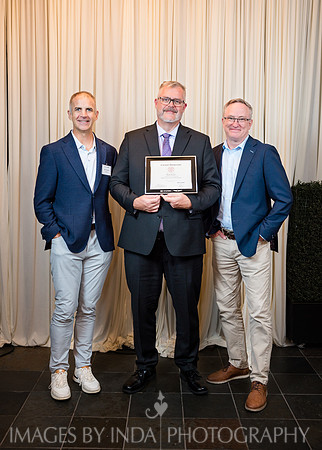 HMNA_Grads_2025_GROUP_BEST-6