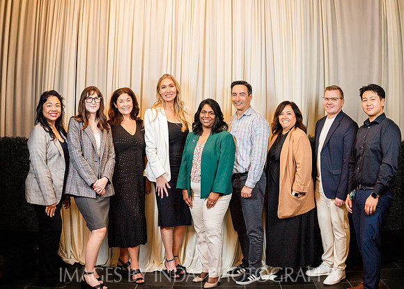 HMNA_Grads_2025_GROUP_BEST-23