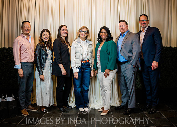HMNA_Grads_2025_GROUP_BEST-41