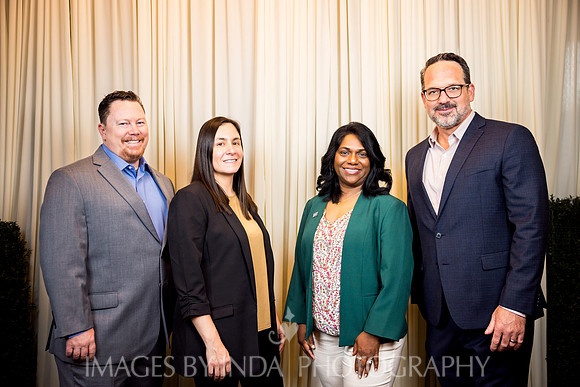 HMNA_Grads_2025_GROUP_BEST-102
