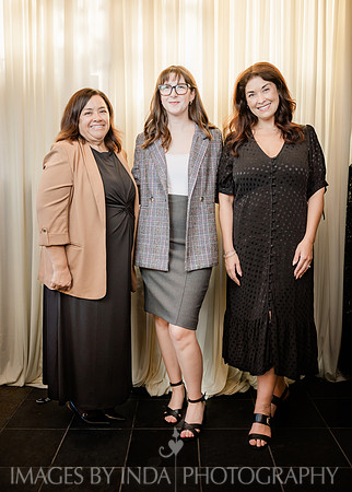 HMNA_Grads_2025_GROUP_BEST-235