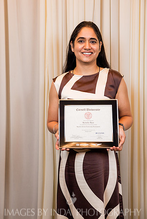 HMNA_Grads_2025_GROUP_BEST-27