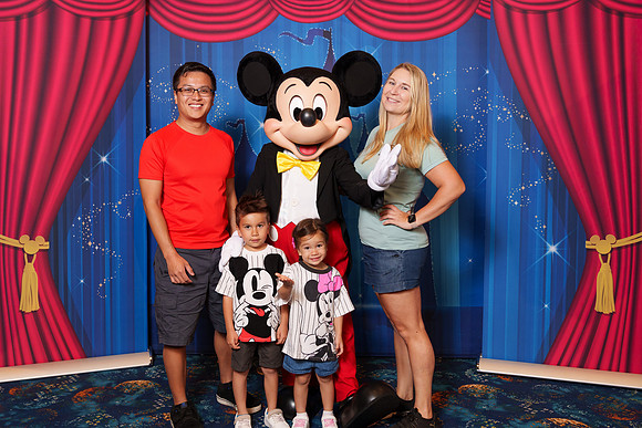 MICKEY_Disney_2025_104-08813
