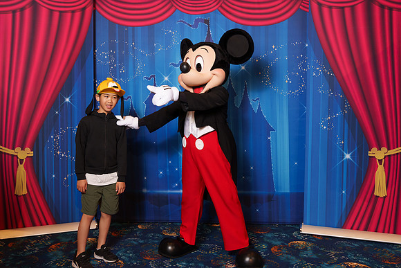 MICKEY_Disney_2025_129-08907