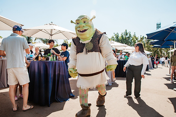 HMNA_Universal_2025_D5_159_0261