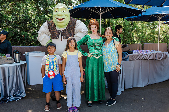 HMNA_Universal_2025_R5_022_5166