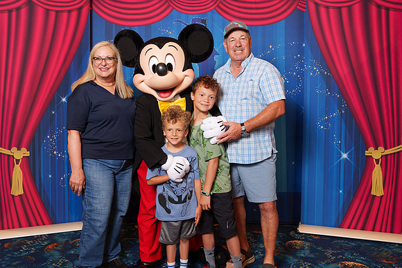 MICKEY_Disney_2025_110-08833