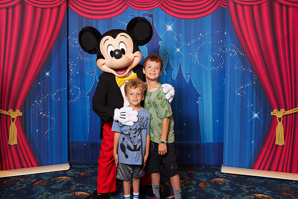 MICKEY_Disney_2025_109-08830