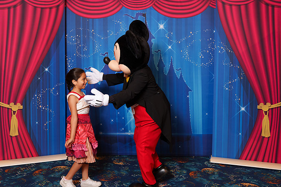 MICKEY_Disney_2025_143-08945