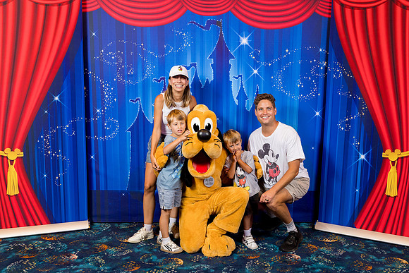 Pluto_Disney_2025_41-3839