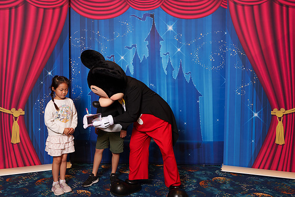 MICKEY_Disney_2025_130-08908