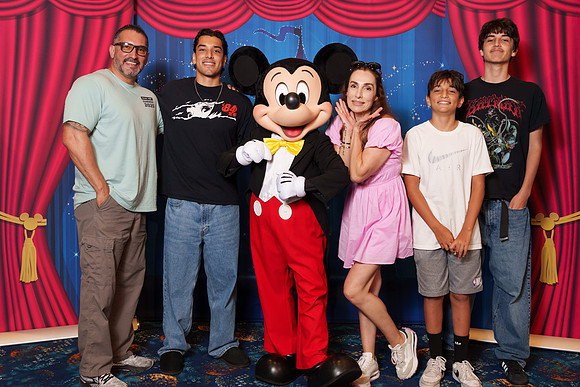 MICKEY_Disney_2025_139-08934