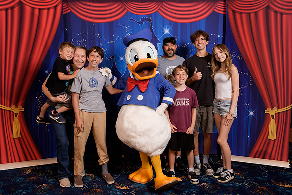 Donald_Disney_2025_02-02353