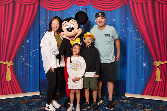 MICKEY_Disney_2025_132-08912