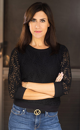 Angie-3861561_crop