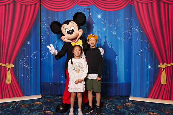 MICKEY_Disney_2025_17-08910