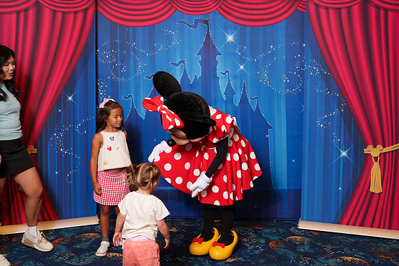 MINNIE_Disney_2025_67-08647
