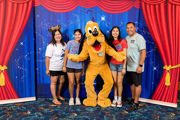 Pluto_Disney_2025_54-3814
