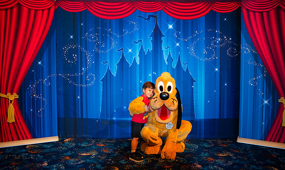 Pluto_0353