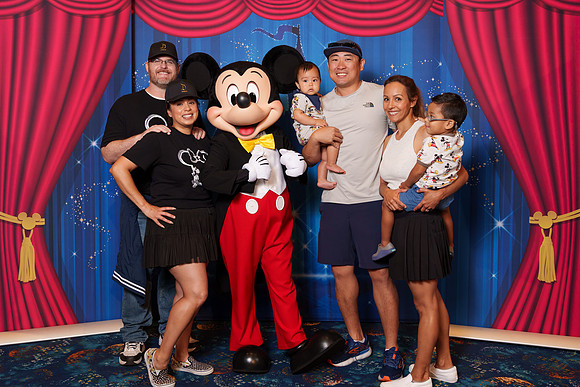 MICKEY_Disney_2025_97-08790