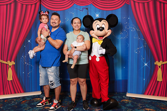 MICKEY_Disney_2025_96-08784