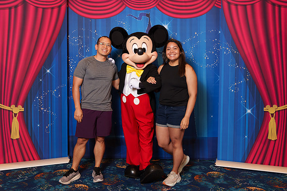 MICKEY_Disney_2025_27-08879