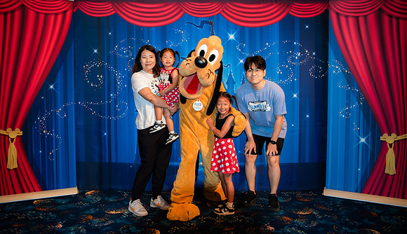 Pluto_0244