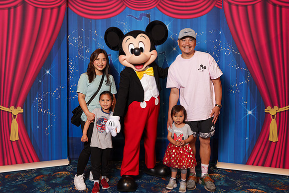 MICKEY_Disney_2025_137-08928