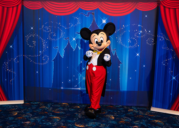 Mickey_2043