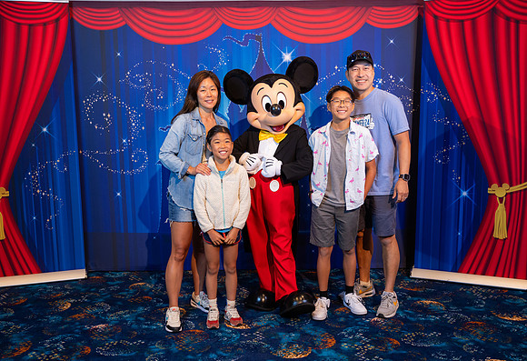 Mickey_2075