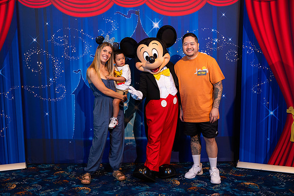 Mickey_2052