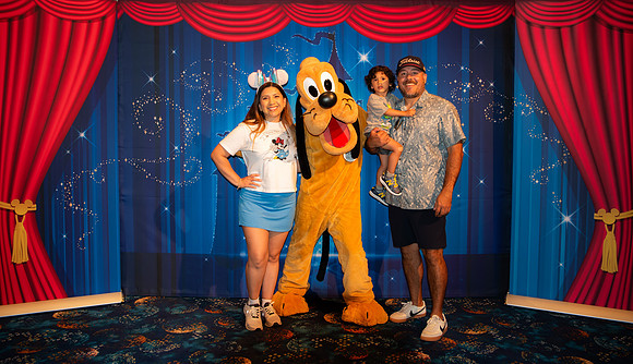 Pluto_0319