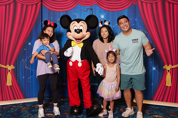 MICKEY_Disney_2025_94-08775