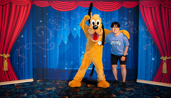 Pluto_0320