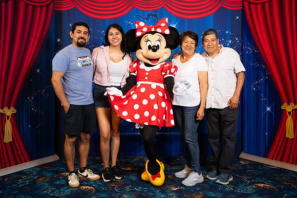 sneak-disney_05540