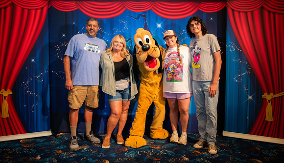 Pluto_0281
