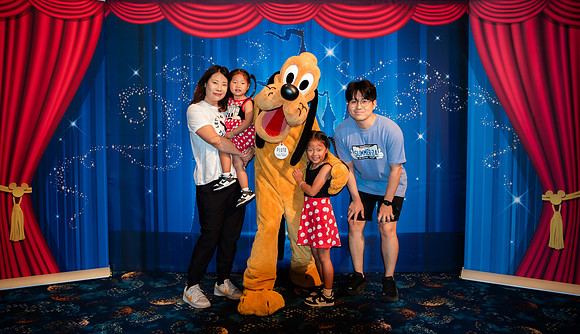 Pluto_0245